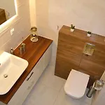 Apartament Romantyczny 200 M Od Plaży *